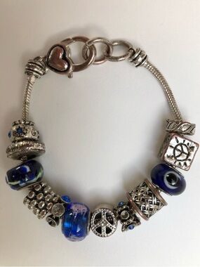Vintage Brighton Silver Blue Peace Evil Eye 12 Charm Bead Bracelet